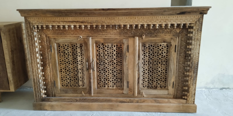 Sideboards and Buffet Tables in Dubai